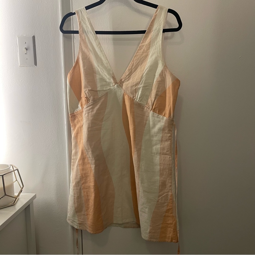 Dress from rythm. Super cute for summer - Picture 6 of 6